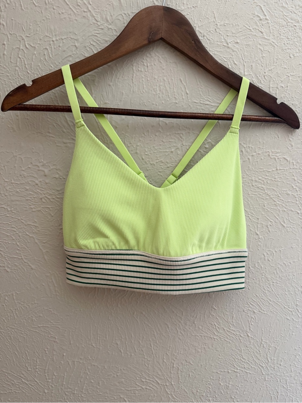 OFFLINE by Aerie Ribbed Scoop Sports Bra – Sharp Green | Size Medium | NWOT